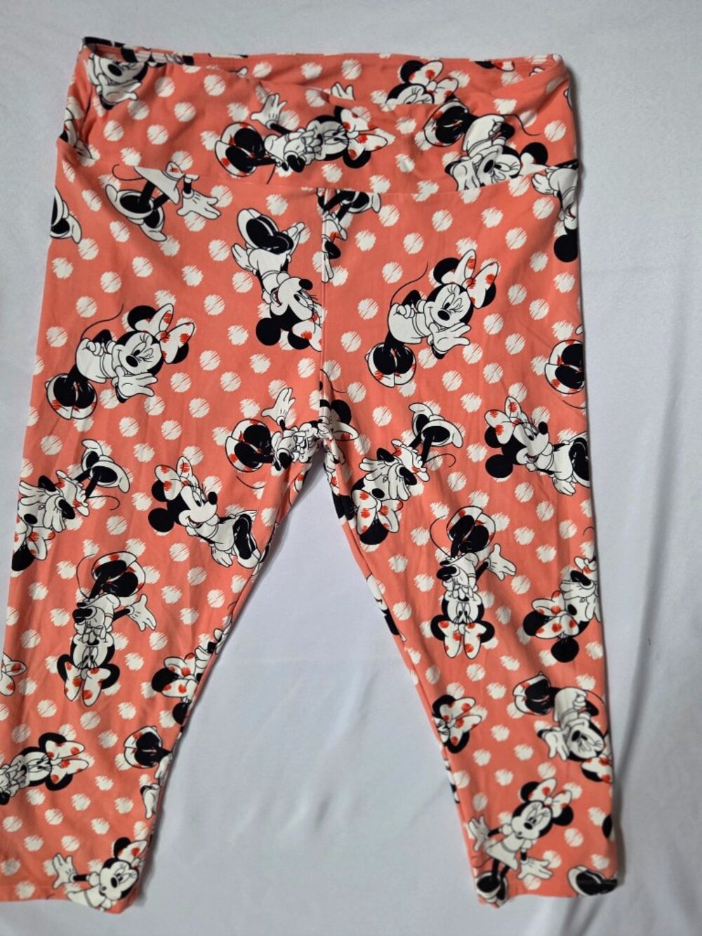 LuLaRoe Tall & Curvy Minnie Mouse Capri Leggings — Disney Fans, These Are for Yo